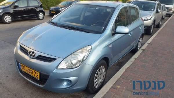 2010' Hyundai i20 photo #1