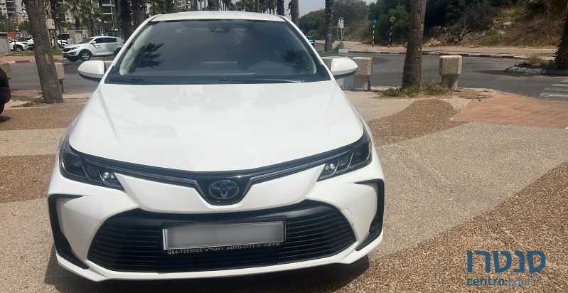 2021' Toyota Corolla טויוטה קורולה photo #1