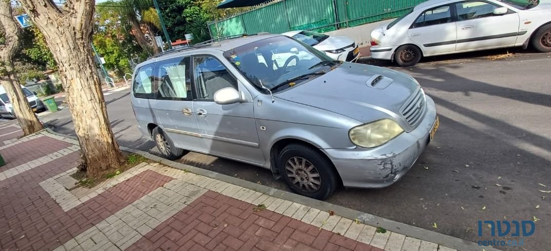 2004' Kia Carnival קיה קרניבל photo #3