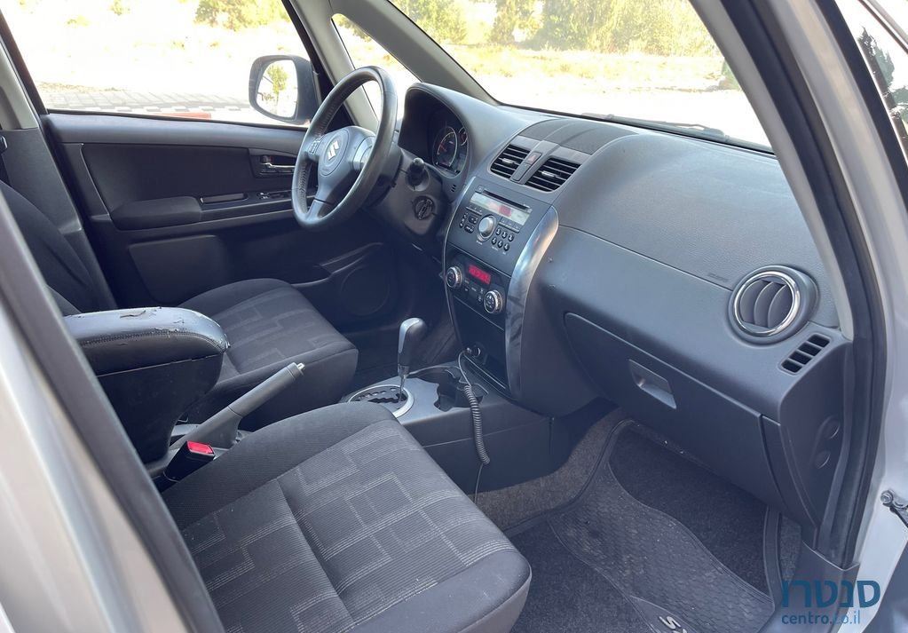 2011' Suzuki SX4 סוזוקי photo #4