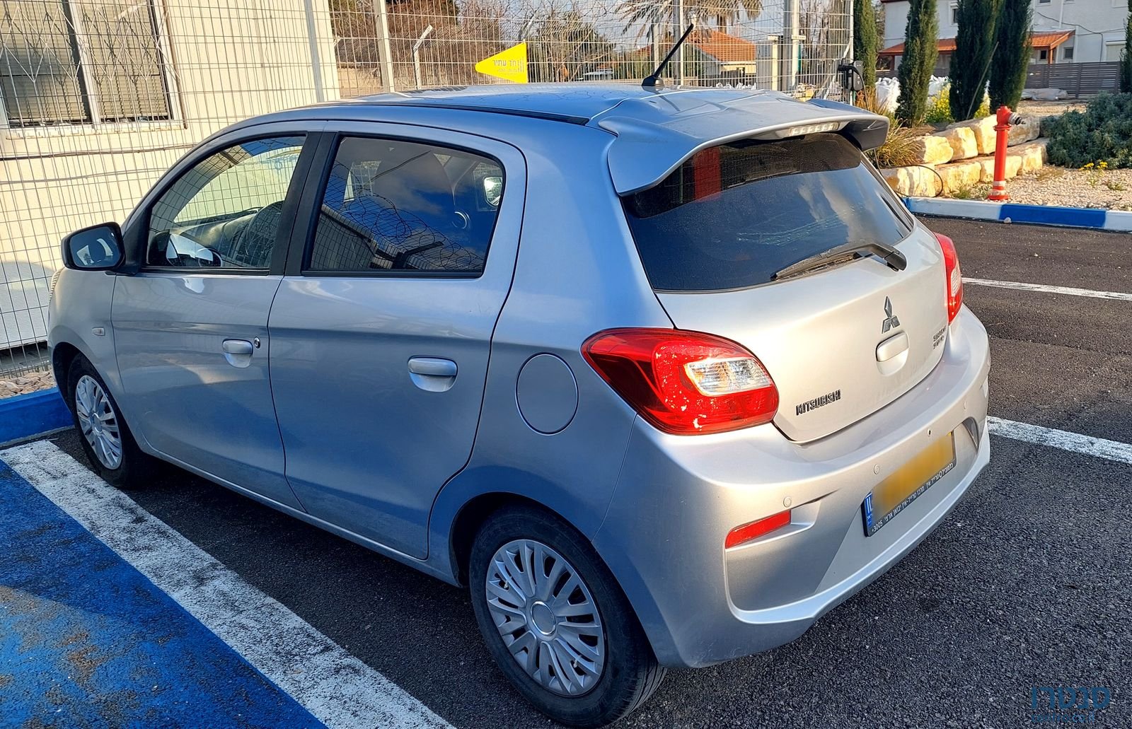 2017' Mitsubishi Space Star מיצובישי ספייס סטאר photo #2