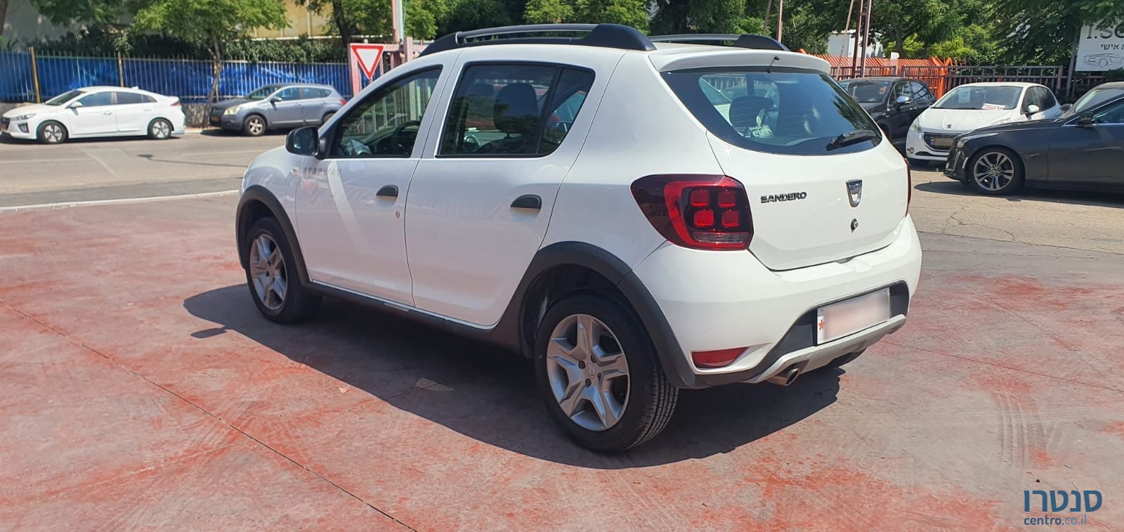 2018' Dacia Sandero Stepway photo #7