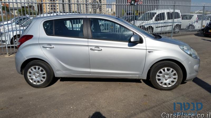 2012' Hyundai i20 photo #1