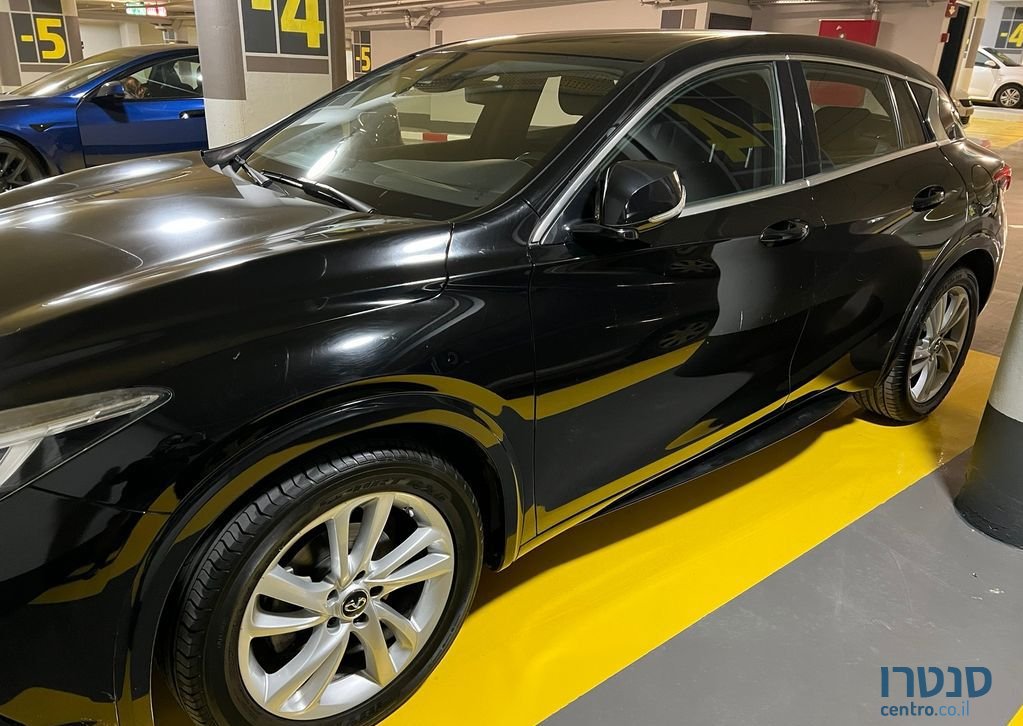 2017' Infiniti Q30 אינפיניטי photo #1