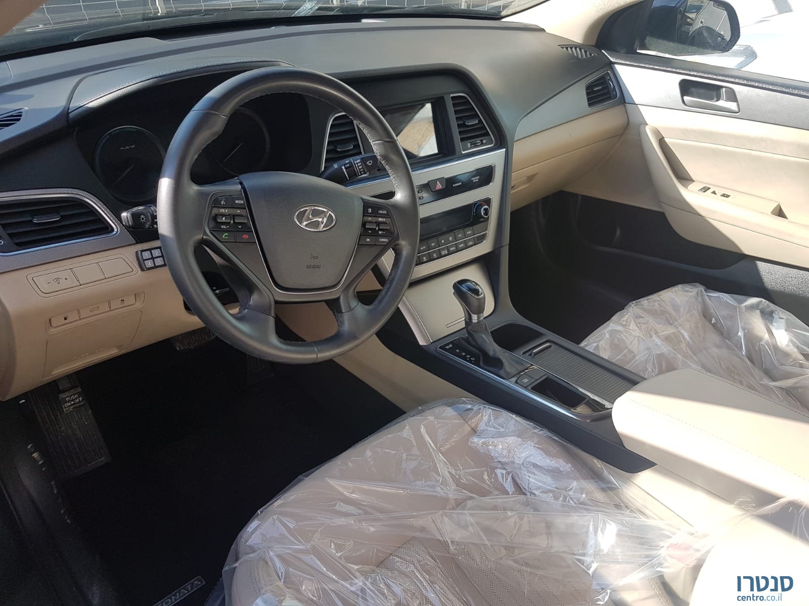 2016' Hyundai Sonata photo #5