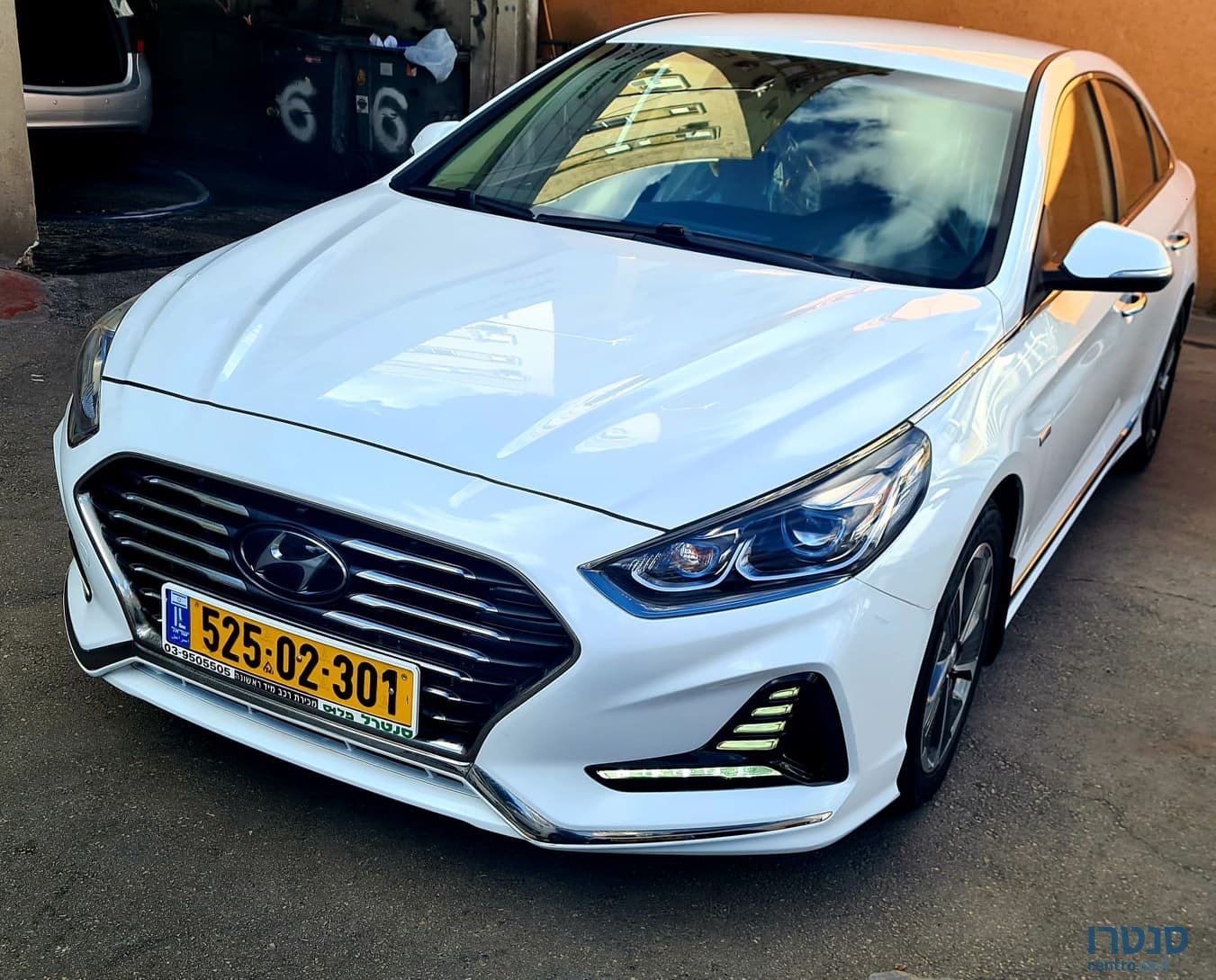 2018' Hyundai Sonata Premium photo #1