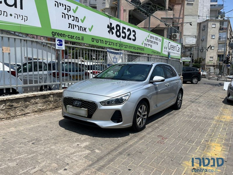 2018' Hyundai i30 photo #1