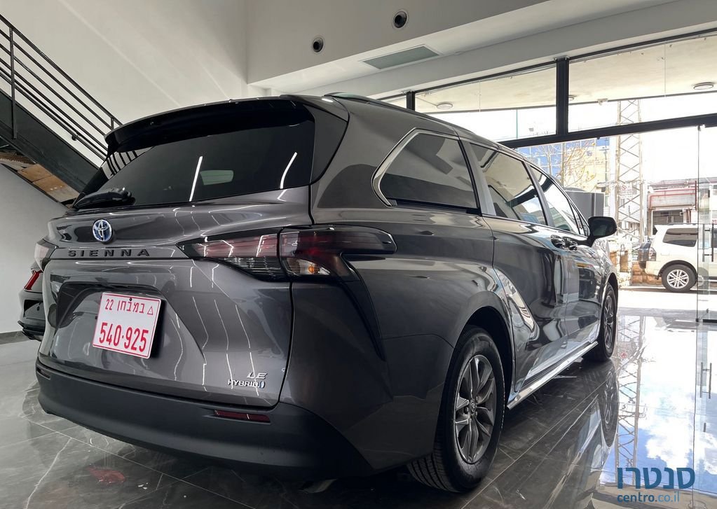 2022' Toyota Sienna טויוטה סיינה photo #3