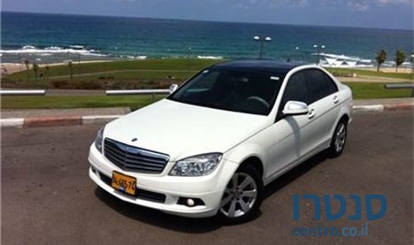 2008' Mercedes-Benz C-Class photo #3