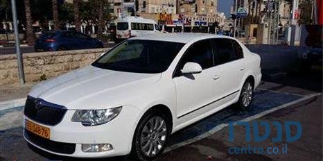 2012' Skoda Superb photo #4