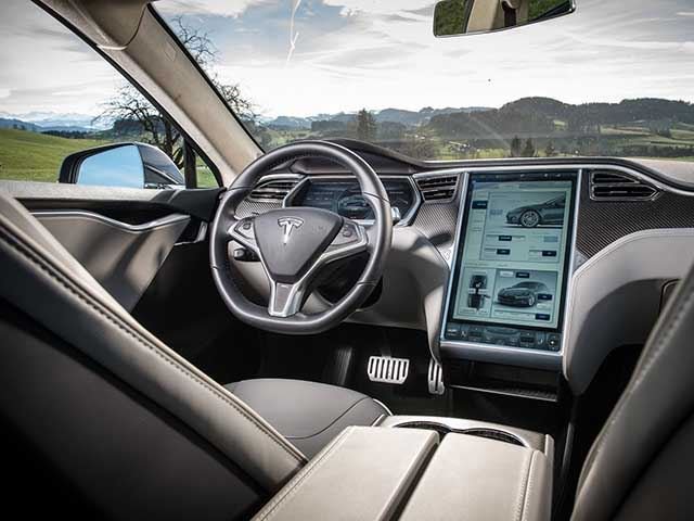 Tesla Is Offering The Auto Industry's First Self-Driving Software Free Trial