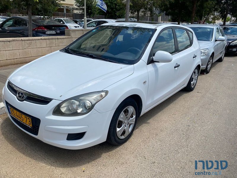 2010' Hyundai i30 יונדאי photo #2