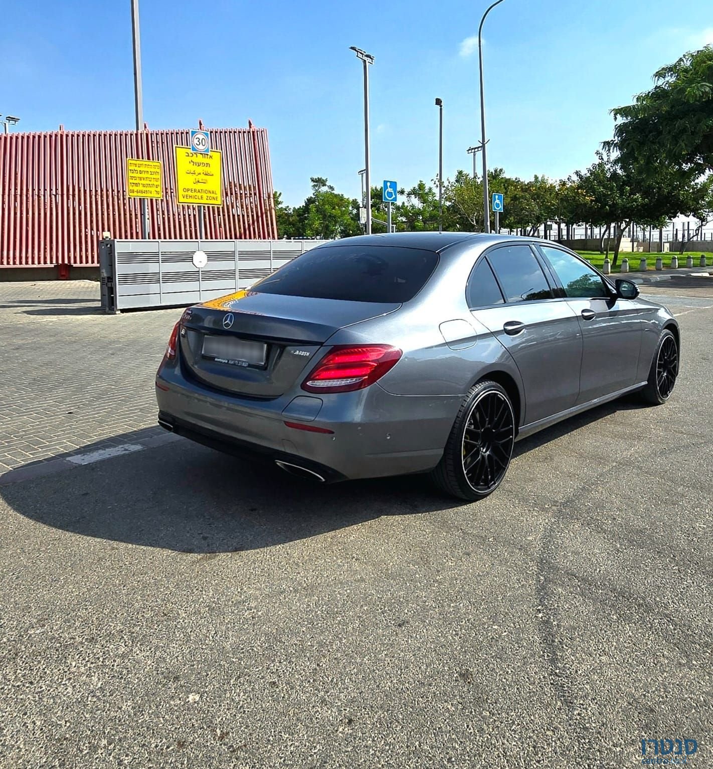 2018' Mercedes-Benz E-Class מרצדס-בנץ photo #2