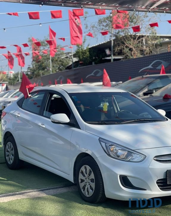 2018' Hyundai i25 יונדאי photo #3