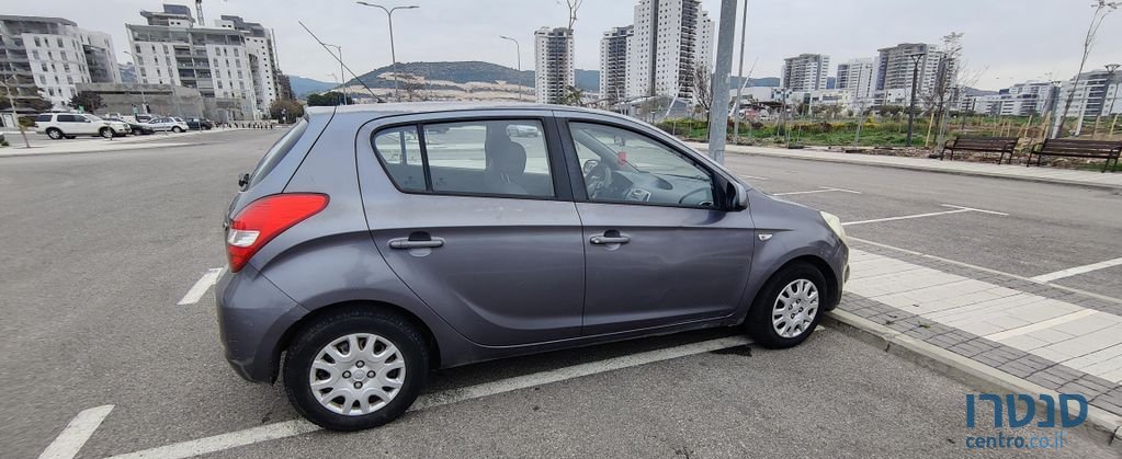 2009' Hyundai i20 יונדאי photo #1
