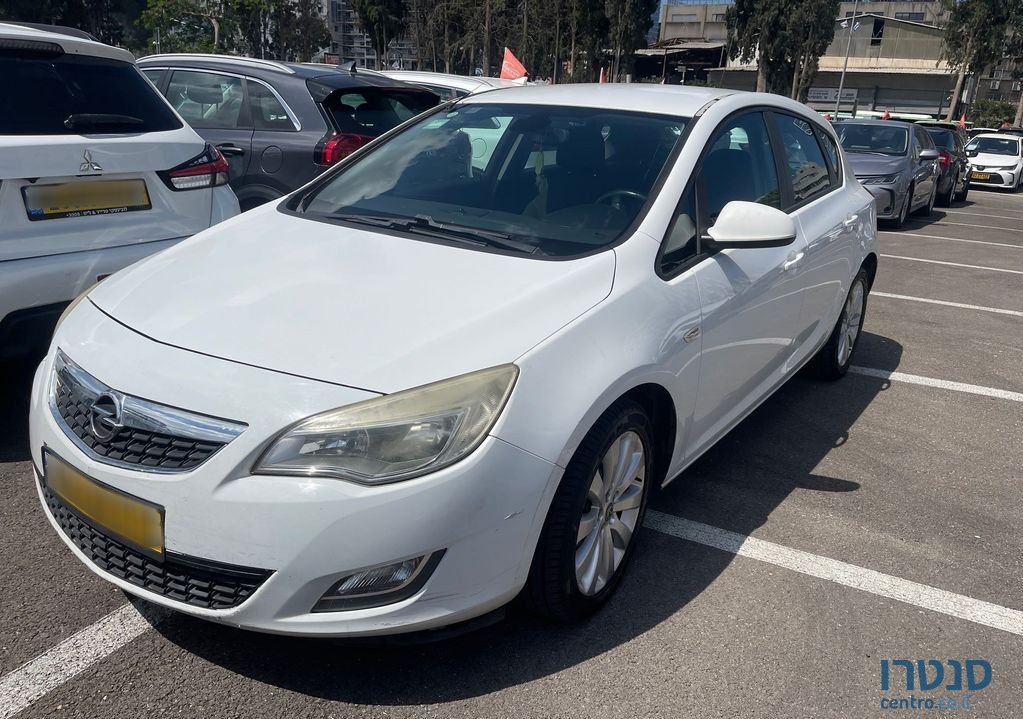 2011' Opel Astra אופל אסטרה photo #6