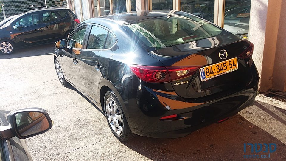 2014' Mazda 3 photo #2