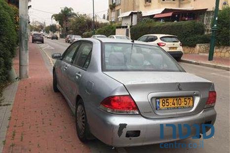 2005' Mitsubishi Lancer photo #3