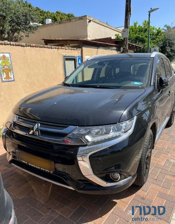 2017' Mitsubishi Outlander מיצובישי אאוטלנדר photo #1