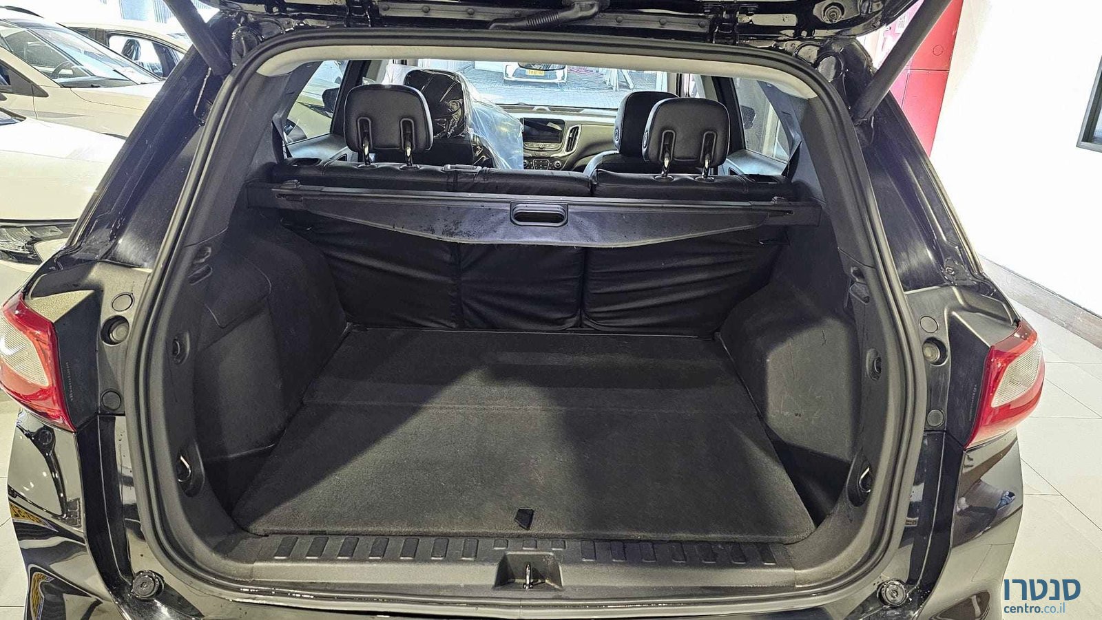 2020' Chevrolet Equinox photo #6