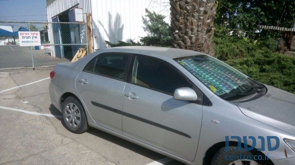 2010' Toyota Corolla photo #2