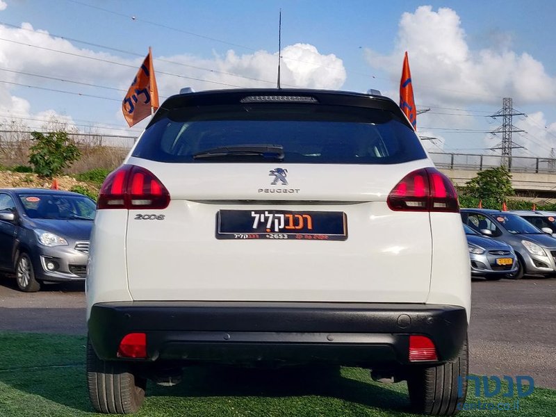 2018' Peugeot 2008 פיג'ו photo #2