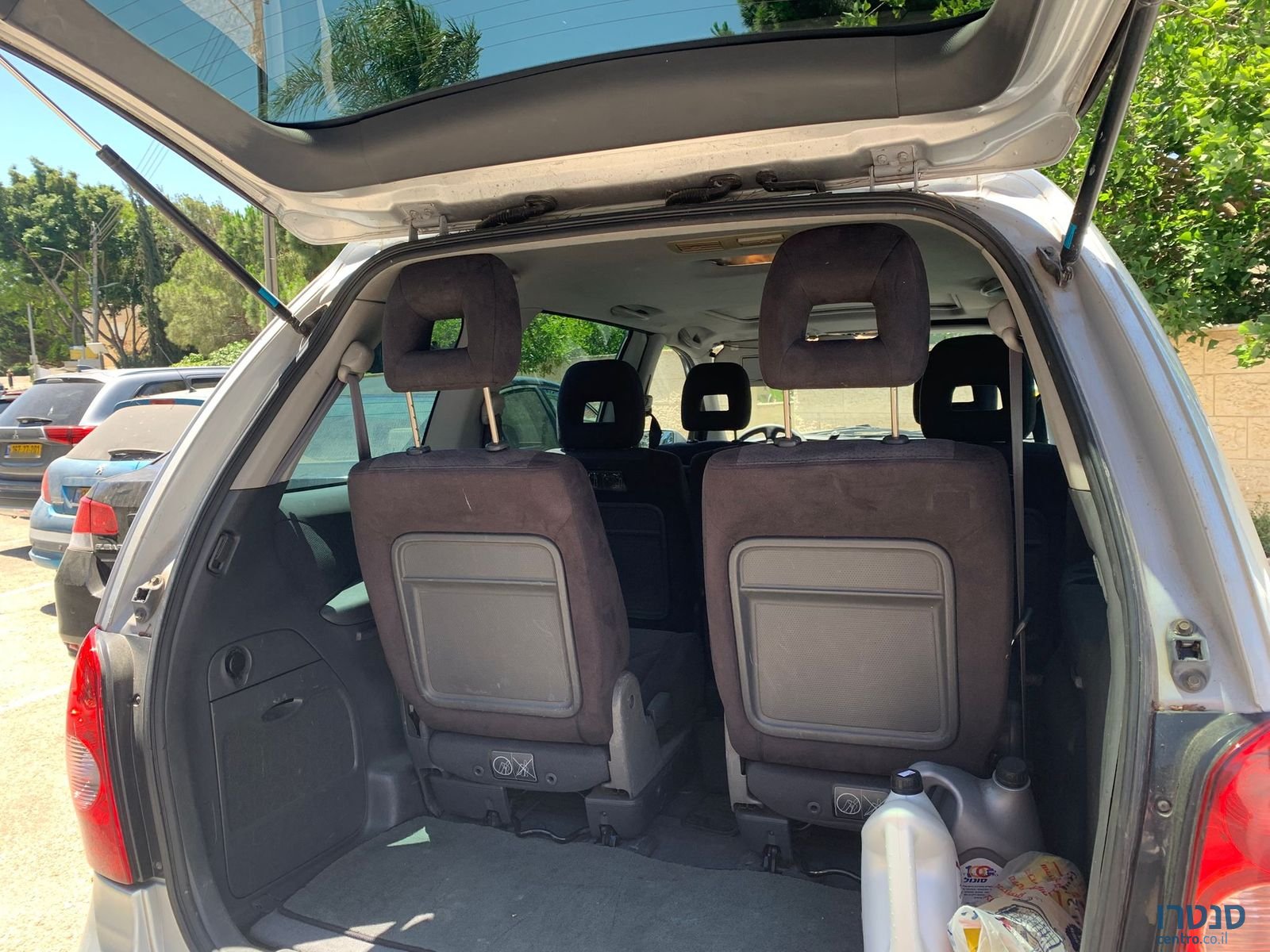 2004' Mazda MPV מאזדה photo #1