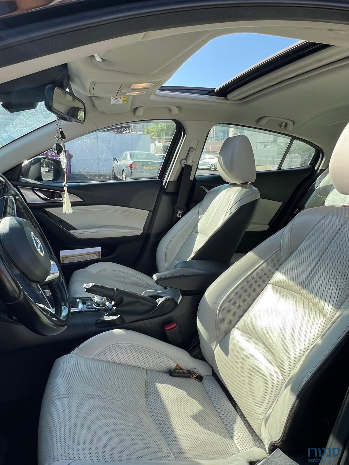 2018' Mazda 3 מאזדה photo #3