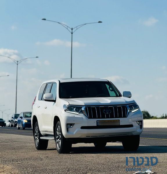 2019' Toyota Land Cruiser טויוטה לנד קרוזר photo #3