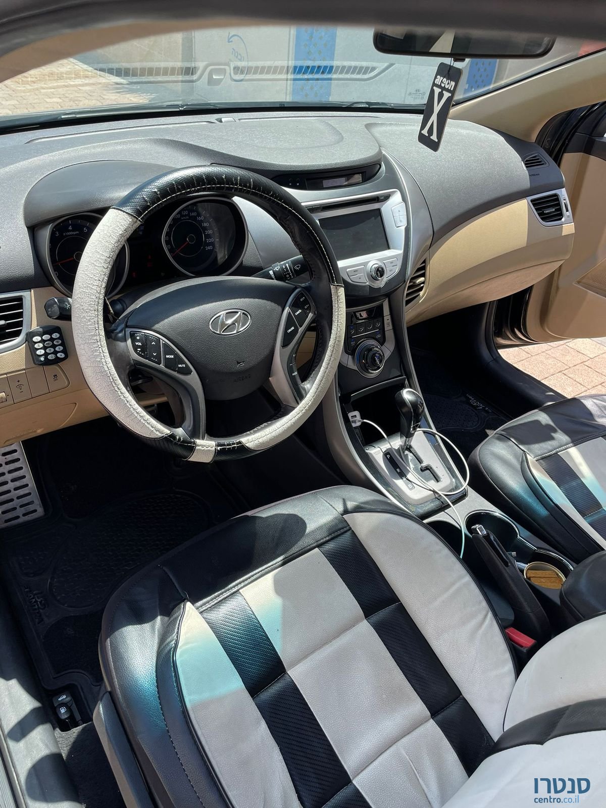 2014' Hyundai i35 יונדאי  אלנטרה photo #3