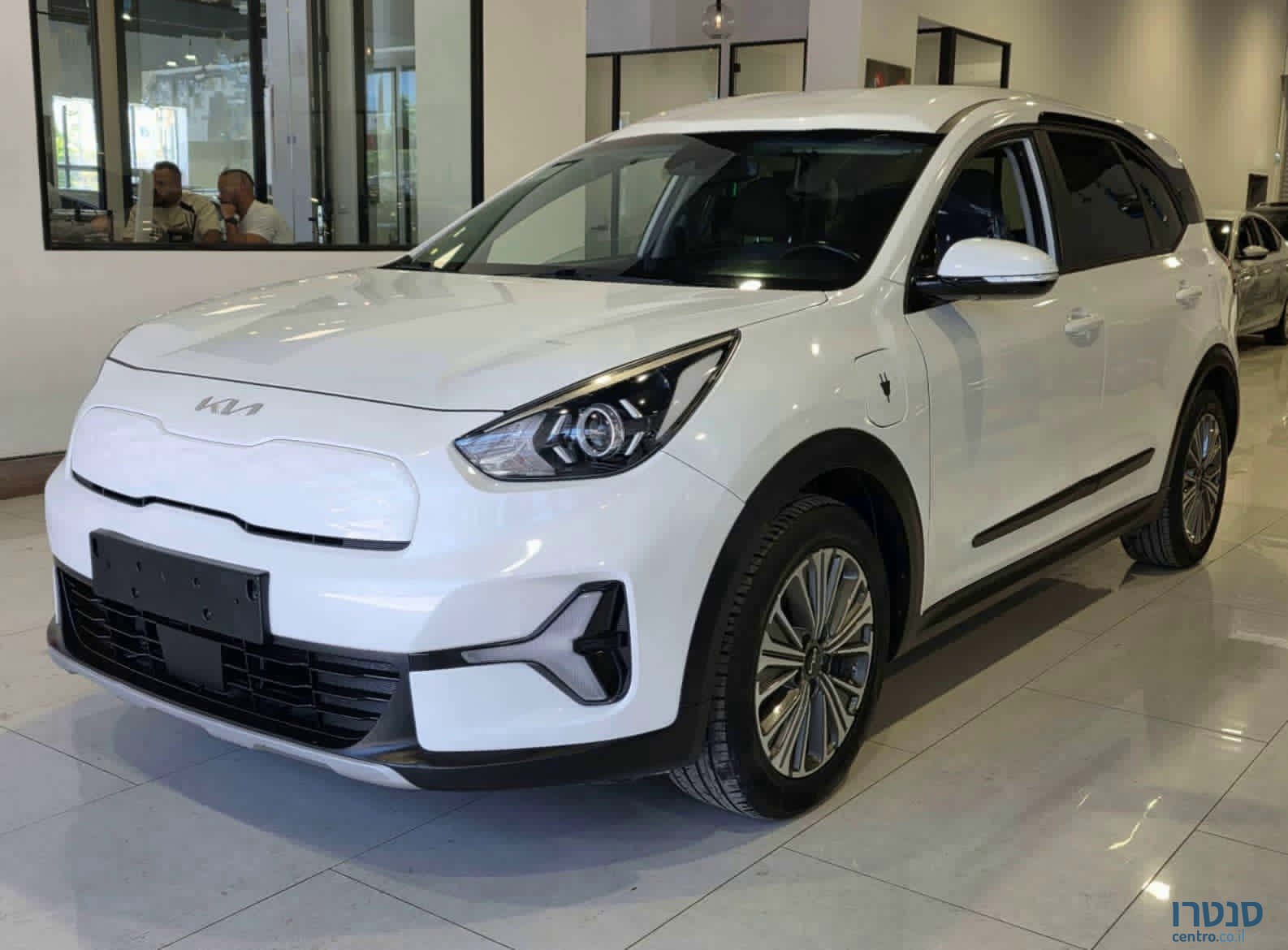 2023' Kia Niro Plus היברידי/פלאגין photo #3