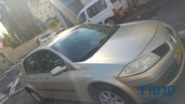 2007' Renault Megane photo #1