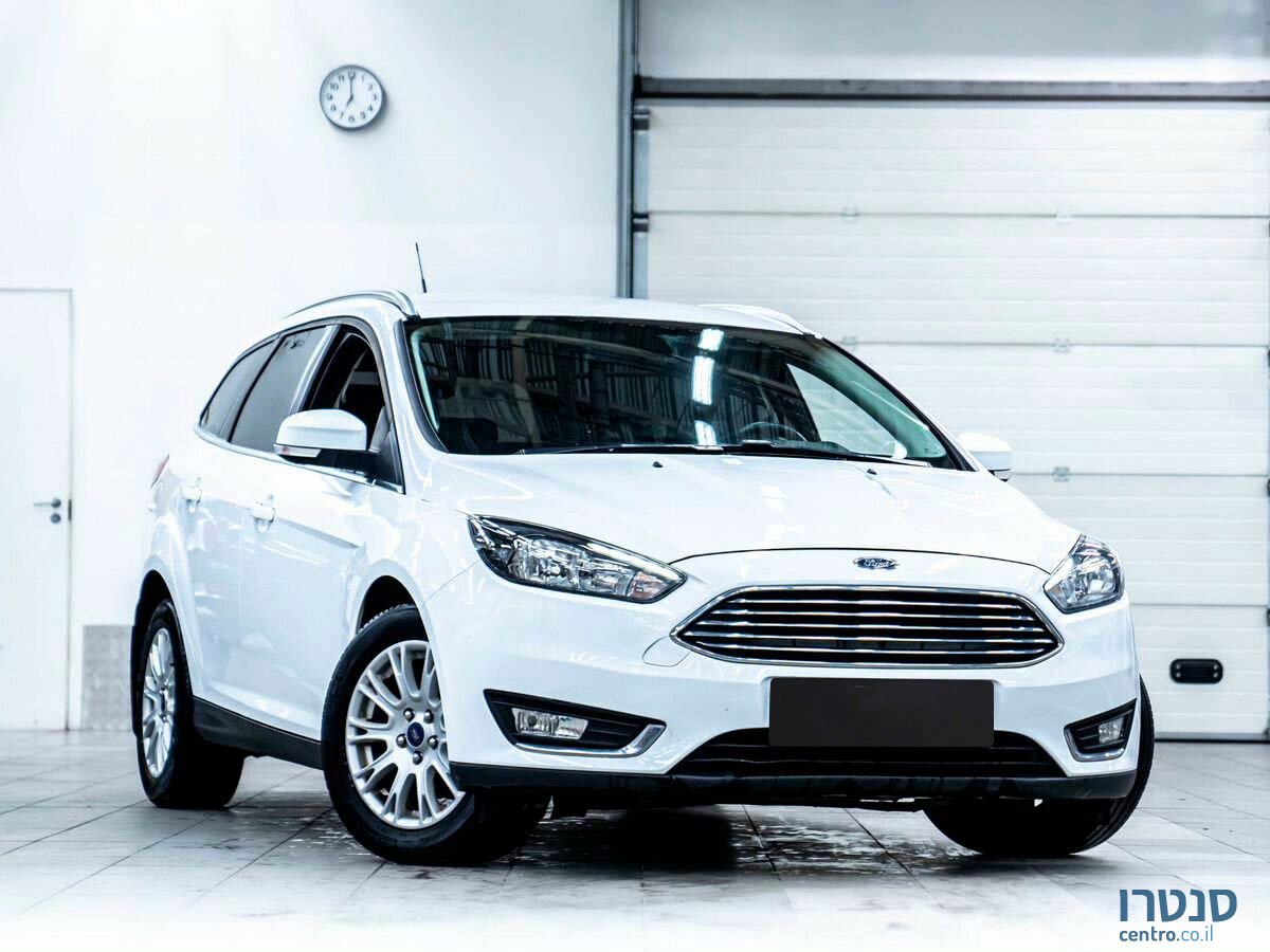 2018' Ford Focus photo #2