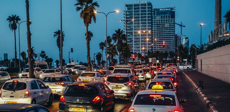 Waze: больше всего дорожных заторов в Тель-Авиве, Иерусалиме и Ришон ле-Ционе