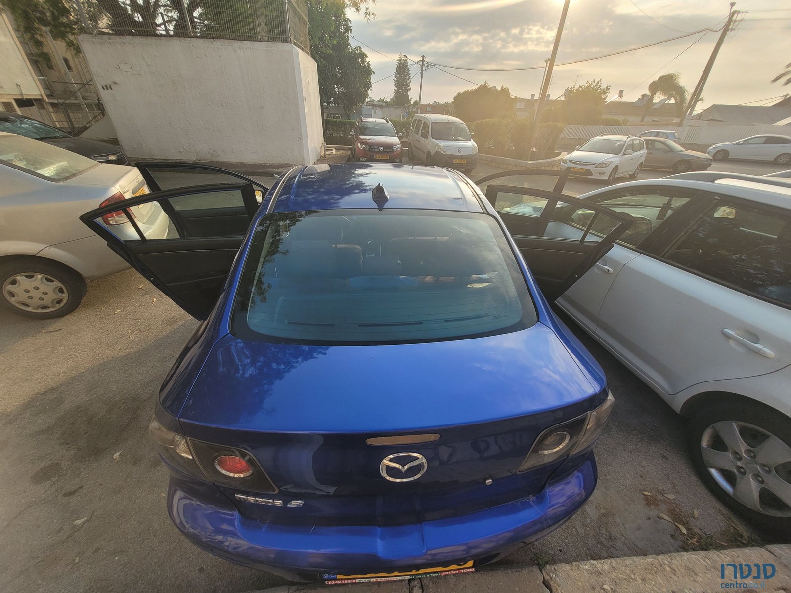 2008' Mazda 3 מאזדה photo #1