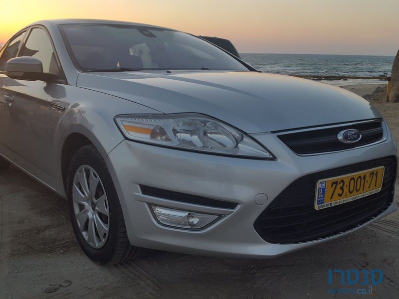 2011' Ford Mondeo photo #6