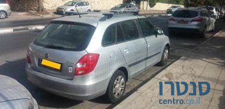 2011' Skoda Fabia סקודה פביה photo #3