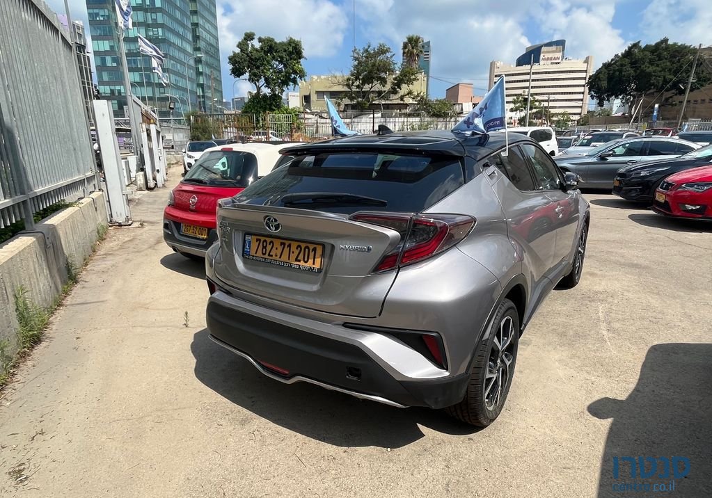 2019' Toyota C-Hr טויוטה photo #3