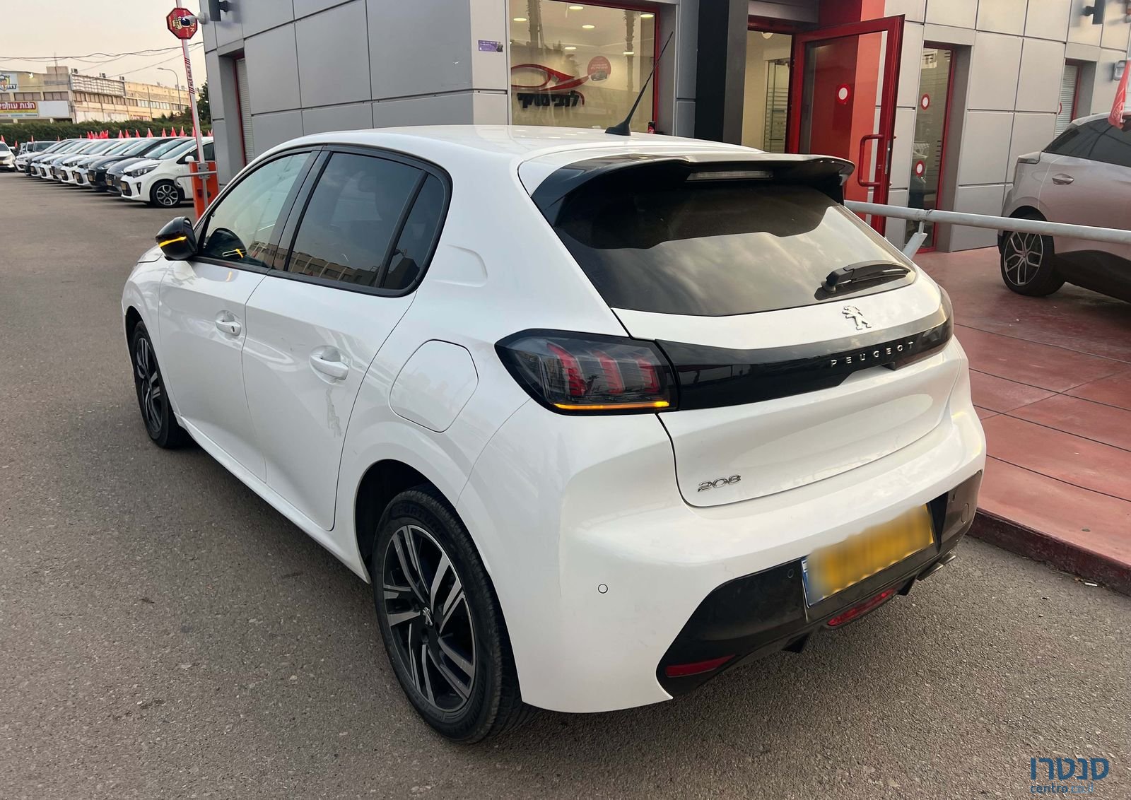 2023' Peugeot 208 פיג'ו photo #3