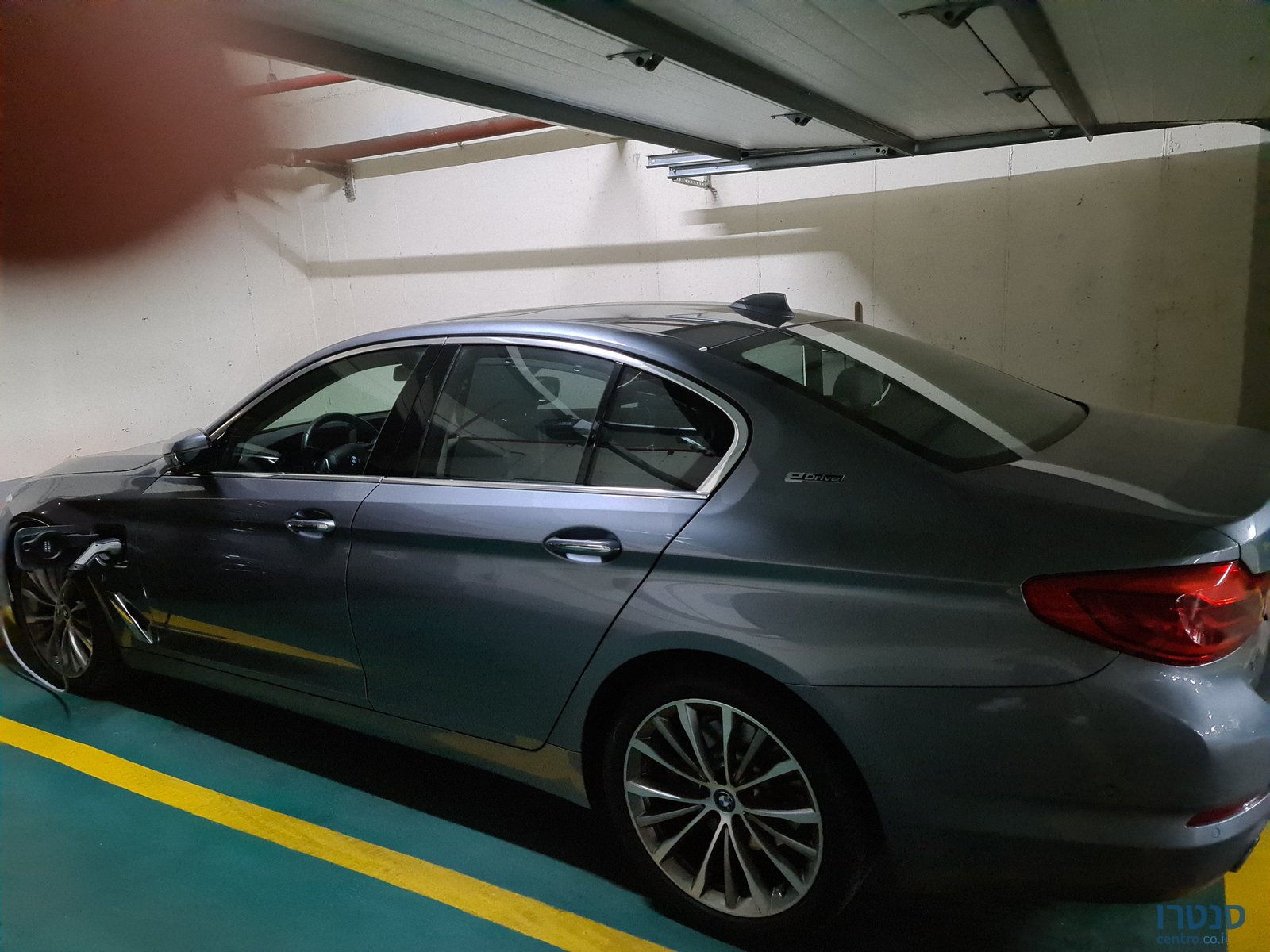 2017' BMW 530 ב.מ.וו photo #2