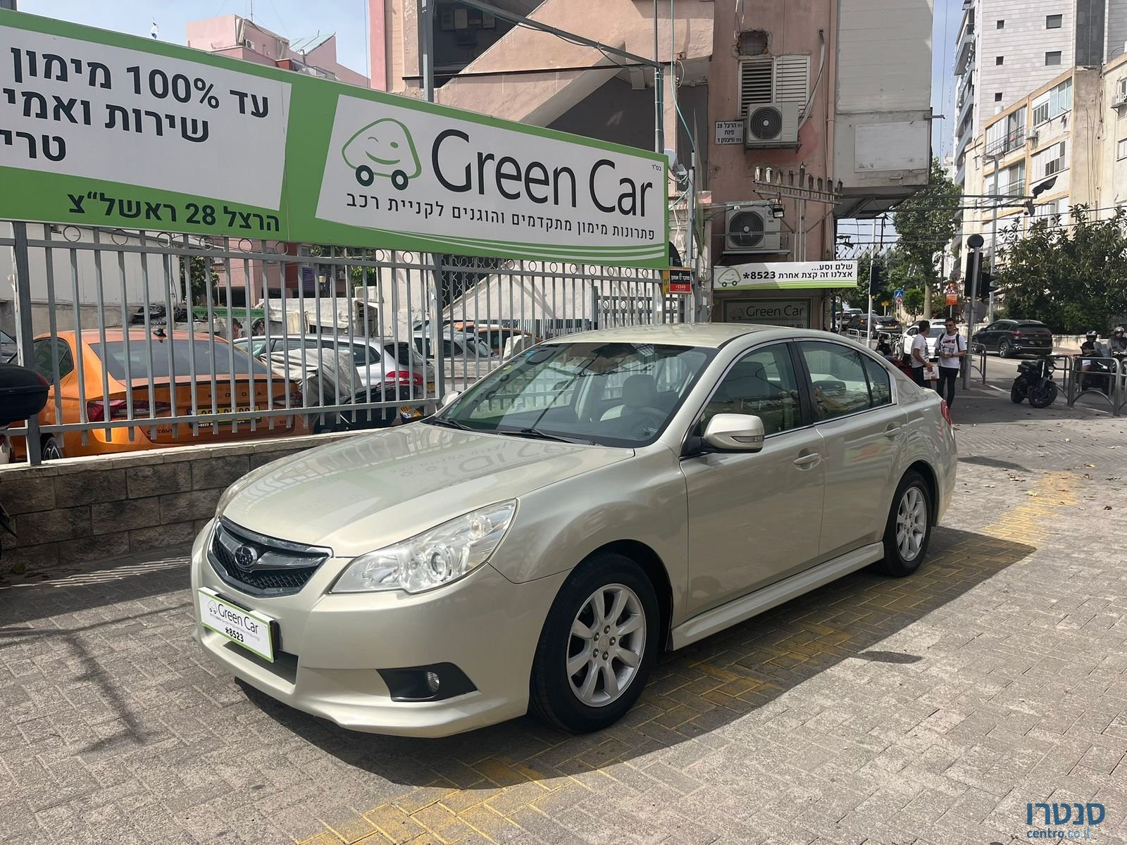 2013' Subaru B4 photo #3