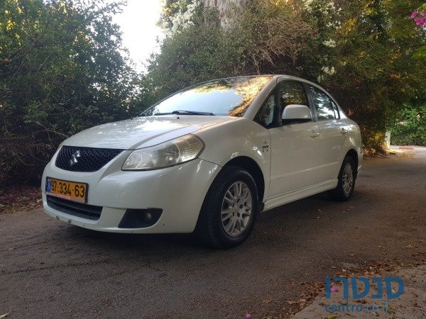 2008' Nissan Tiida photo #1