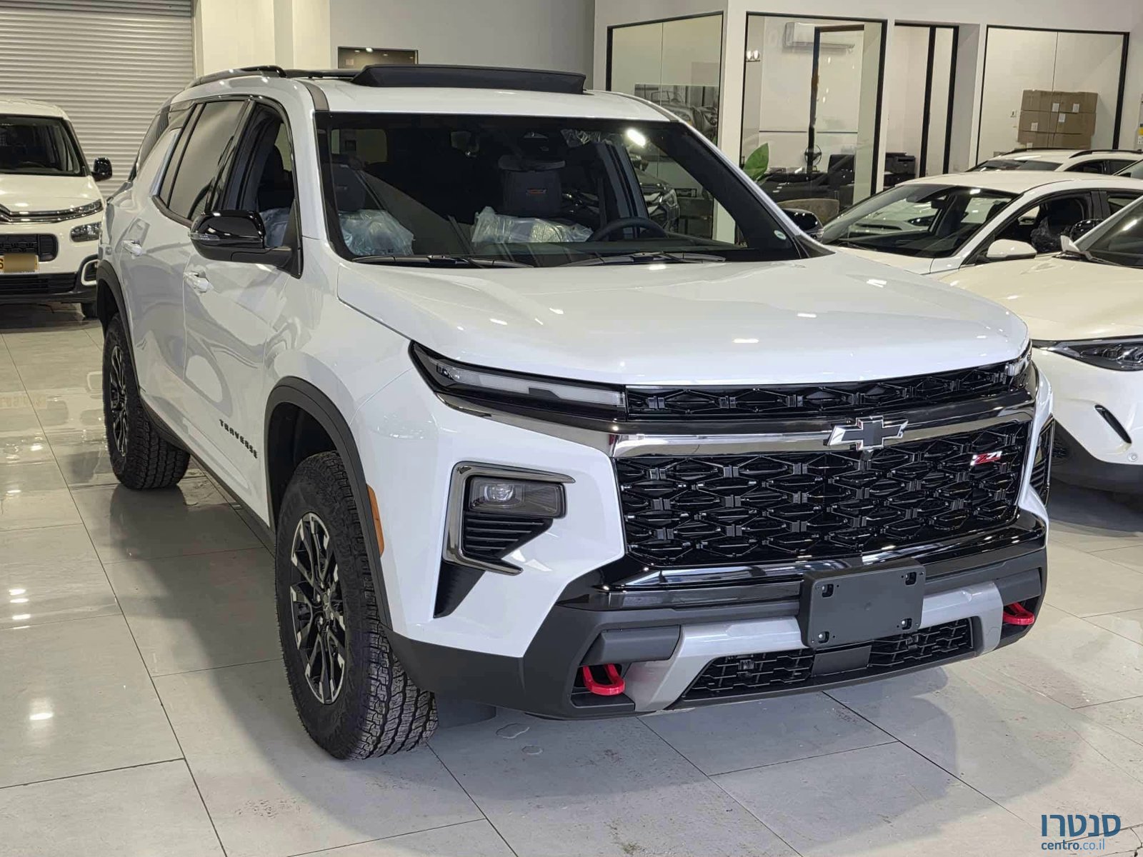 2026' Chevrolet Traverse photo #2