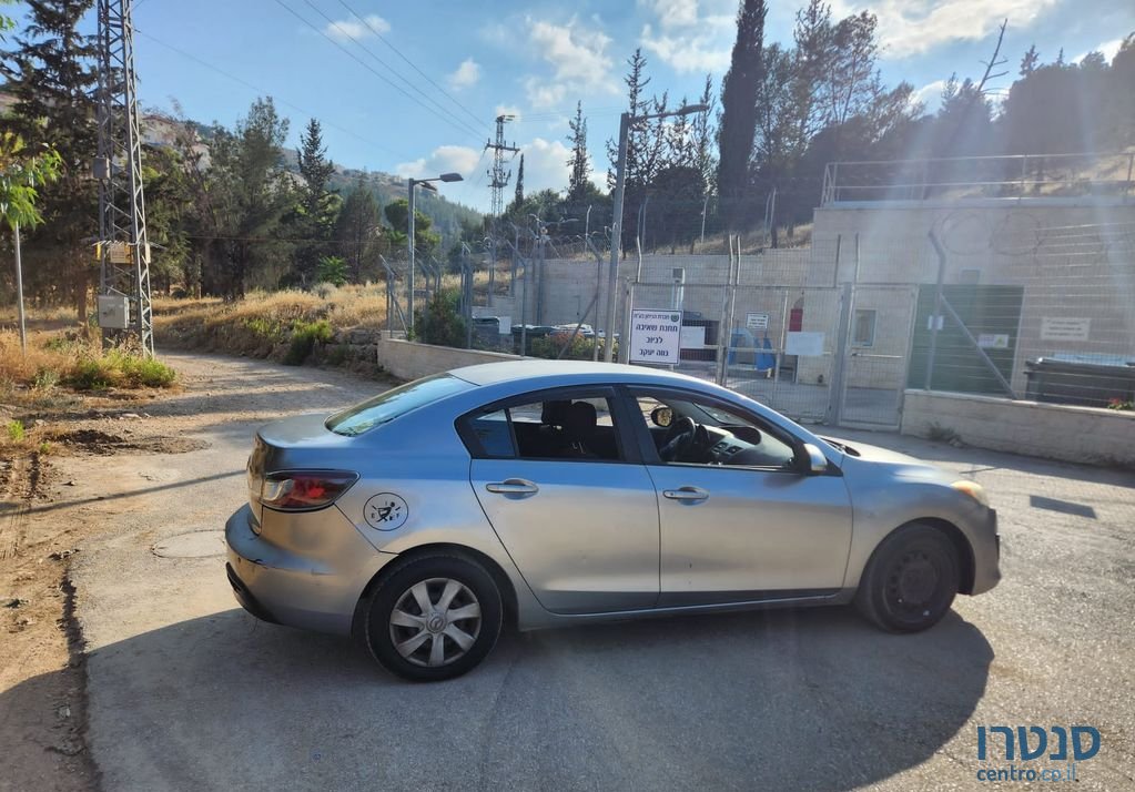 2009' Mazda 3 מאזדה photo #2