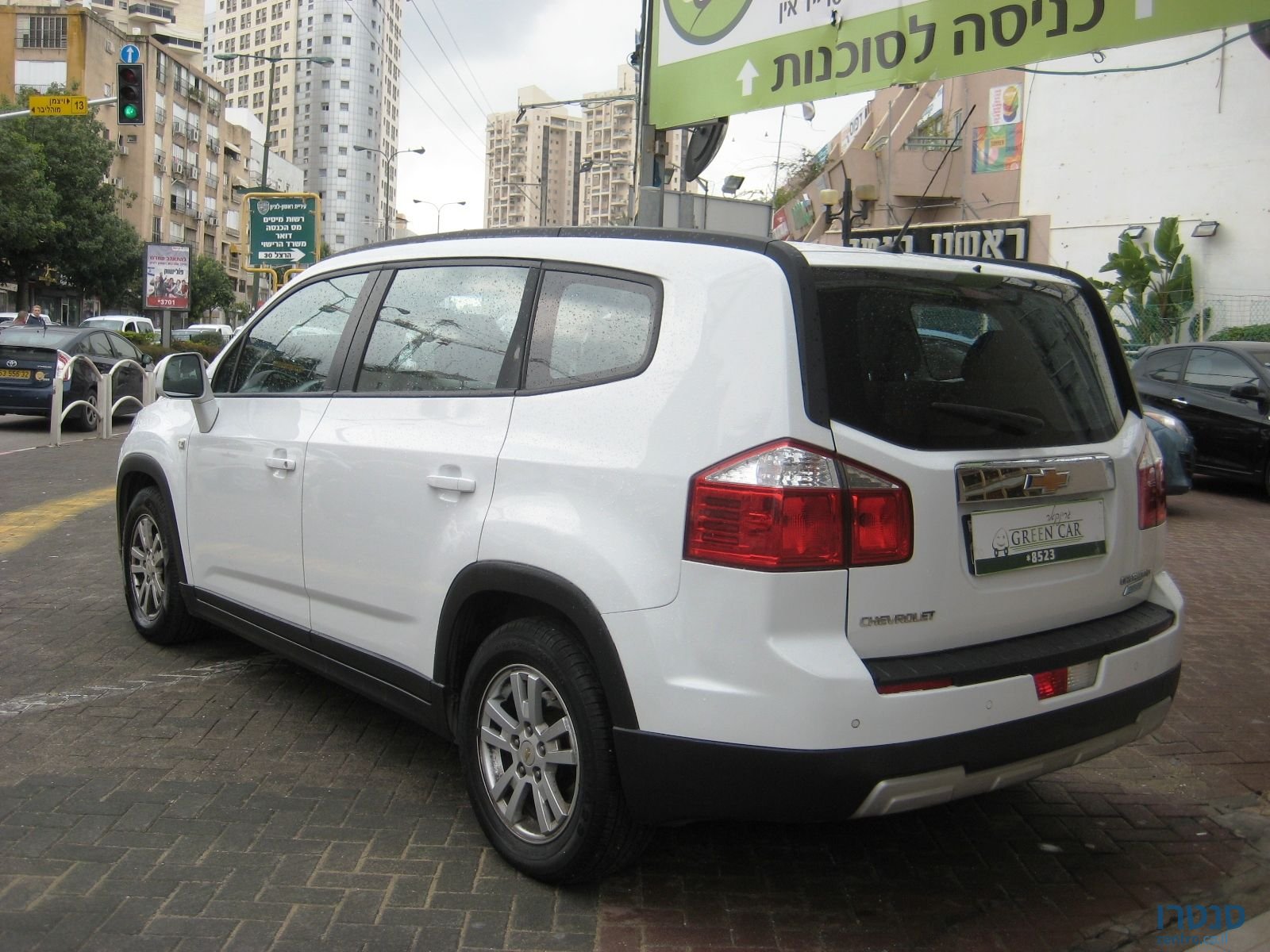 2014' Chevrolet Orlando photo #4
