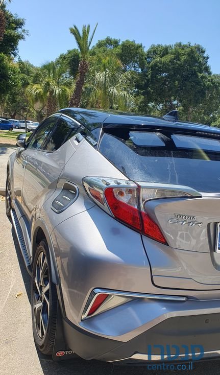 2017' Toyota C-HR טויוטה photo #5