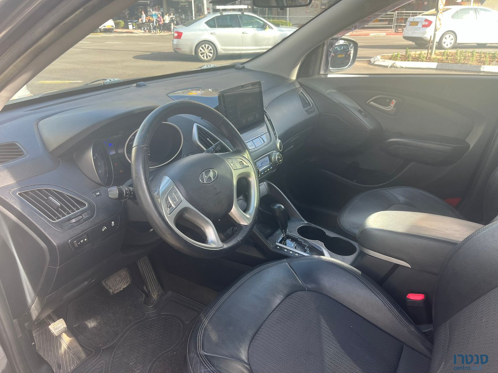 2014' Hyundai ix35 photo #2