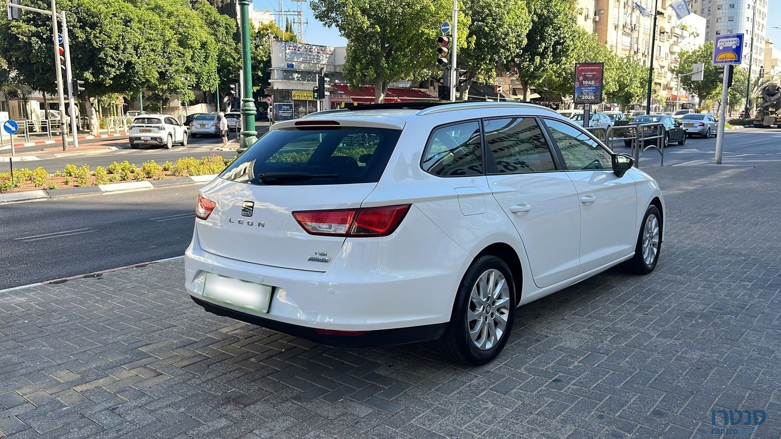 2016' SEAT Leon photo #7