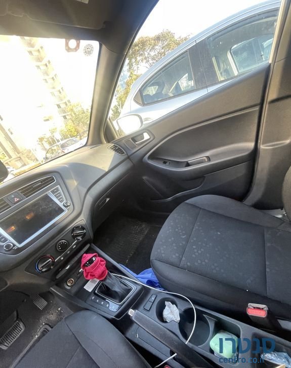 2020' Hyundai i20 יונדאי photo #4