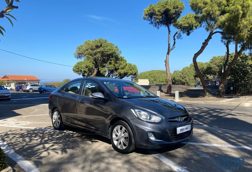 2013' Hyundai i25 יונדאי photo #4